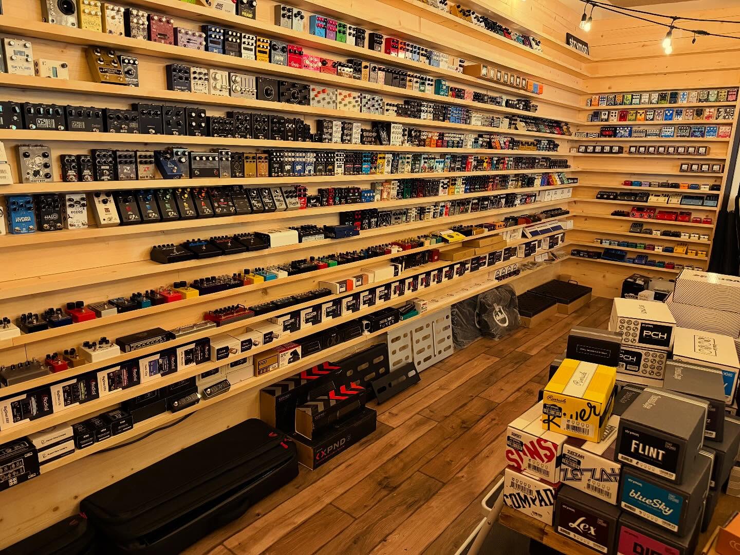 We’re making progress on the Wall of Tone rebuild! Lots of new pedals to discover here at GB Music & Sound, Canada’s destination for gear.